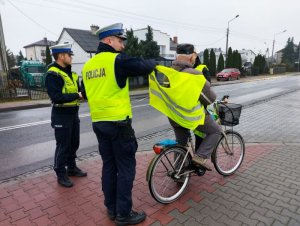 Akcja Noś odblaski-daj się zobaczyć w Łowiczu.