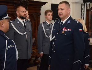 złożenie meldunku Zastępcy Komendanta Wojewódzkiego Policji w Łodzi.