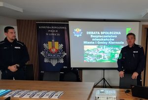 policjanci na debacie.