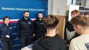 dzielnicowi na targach.