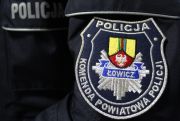 naszywka Komenda Powiatowa Policji w Łowiczu z gwiazdą.